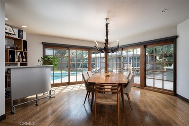 Fabulously upgraded Ranch-style home with guest house & pool on - photo 12
