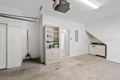 Welcome to 4 Mariners Court, your coastal retreat in the heart - photo 21