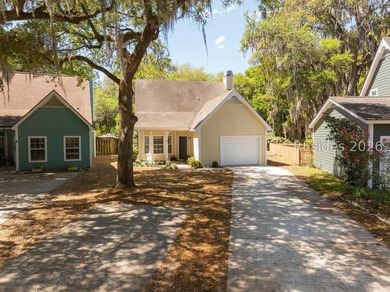 Welcome to 4 Mariners Court, your coastal retreat in the heart - photo 22