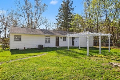 Absolutely stunning & completely updated ranch in Harper Creek - photo 23