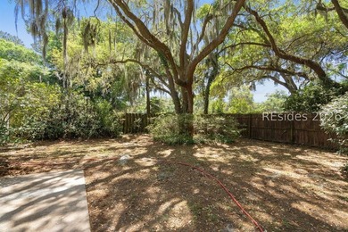 Welcome to 4 Mariners Court, your coastal retreat in the heart - photo 25