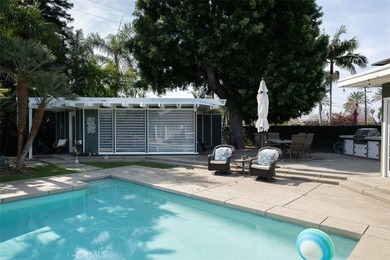 Fabulously upgraded Ranch-style home with guest house & pool on - photo 32