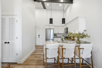 Welcome to Water Street Landing. The residences at 10 Water - photo 3