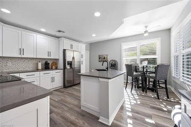 Luxuriously Remodeled Coach Home in Windstar on Naples Bay