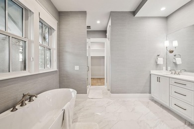 Totally remodeled Watersound Beach home with room for all your - photo 26