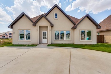 Incredible new construction, on Tom Morris, four bedrooms, two - photo 1