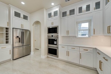 Incredible new construction, on Tom Morris, four bedrooms, two - photo 10