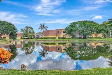 (private lake, pond, creek) Condo For Sale in Naples Florida