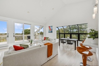 Luxury meets lifestyle in this beautifully renovated designer - photo 13
