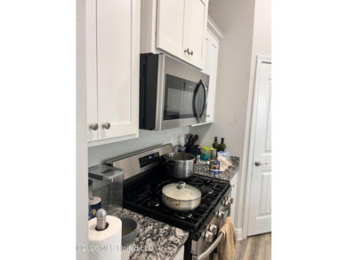 Beautiful all-brick 4-bedroom, 2-bath home that feels like - photo 15