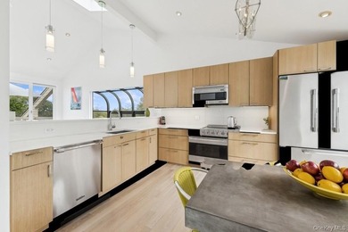 Luxury meets lifestyle in this beautifully renovated designer - photo 16