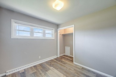 Golf course views, plenty of space, and a location that's hard - photo 16