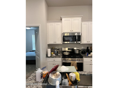 Beautiful all-brick 4-bedroom, 2-bath home that feels like - photo 17