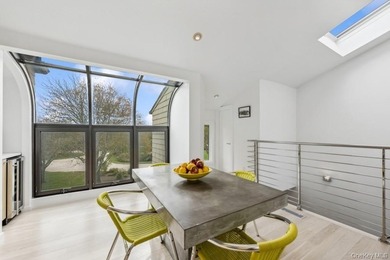 Luxury meets lifestyle in this beautifully renovated designer - photo 20