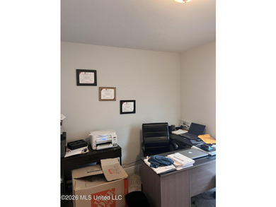 Beautiful all-brick 4-bedroom, 2-bath home that feels like - photo 24