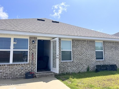 Beautiful all-brick 4-bedroom, 2-bath home that feels like - photo 32