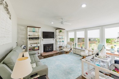 Experience luxury lake living at its finest with this stunning - photo 12