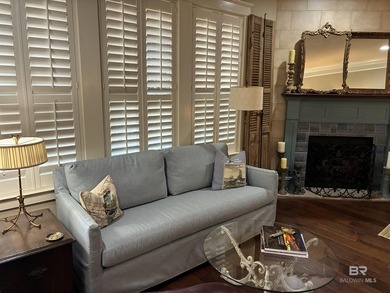 PRICE IMPROVEMENT! Check out the new photos! Beautiful custom - photo 15