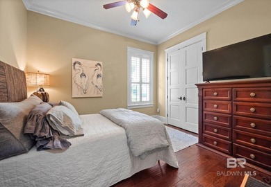 PRICE IMPROVEMENT! Check out the new photos! Beautiful custom - photo 23