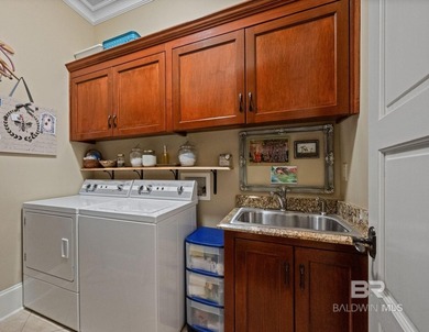 PRICE IMPROVEMENT! Check out the new photos! Beautiful custom - photo 28