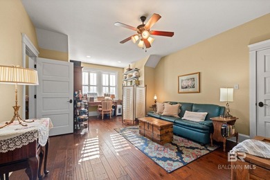 PRICE IMPROVEMENT! Check out the new photos! Beautiful custom - photo 29