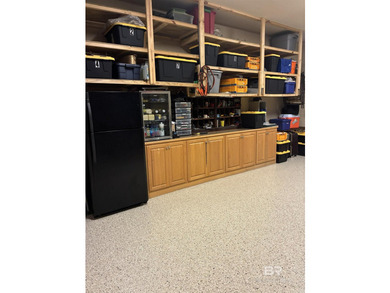 PRICE IMPROVEMENT! Check out the new photos! Beautiful custom - photo 37