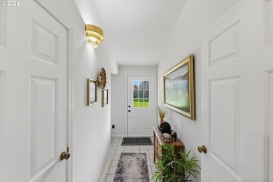 This versatile beautiful coastal property offers space, privacy - photo 4