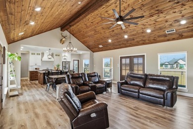 This STUNNING CUSTOM BUILT HOME truly checks every box-space - photo 9
