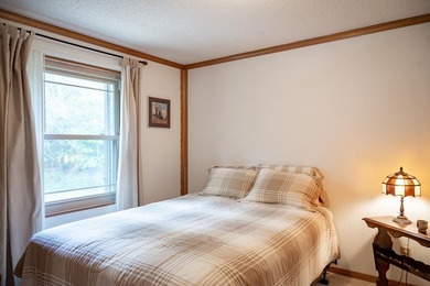 Spacious home on 5 private, quiet acres near Castle Rock Lake - photo 11