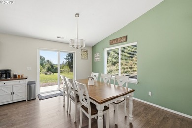 Enjoy RIVERFRONT living in this beautiful 2023 built home - photo 13