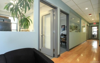 Premier commercial building located in the heart of vibrant - photo 14