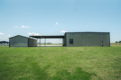 20 acres. Working Boat and RV Storage Business. Barndominium - photo 14