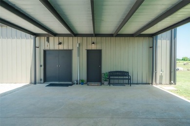20 acres. Working Boat and RV Storage Business. Barndominium - photo 17