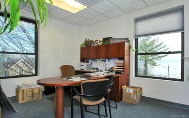 Premier commercial building located in the heart of vibrant - photo 18