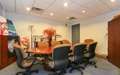 Premier commercial building located in the heart of vibrant - photo 19
