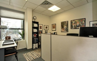Premier commercial building located in the heart of vibrant - photo 20