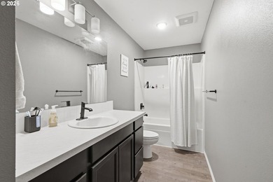 Enjoy RIVERFRONT living in this beautiful 2023 built home - photo 20