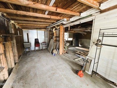Home on half Acre lot centrally located. Features: New kitchen - photo 21