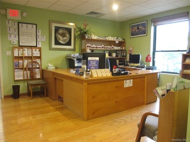 Premier commercial building located in the heart of vibrant - photo 24