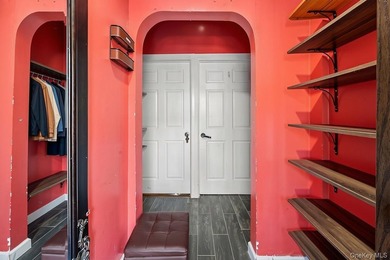 JUST LISTED! Spacious 5 Bedroom, 2 Full Bath Home in - photo 26