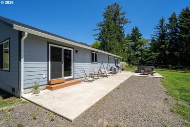 Enjoy RIVERFRONT living in this beautiful 2023 built home - photo 28