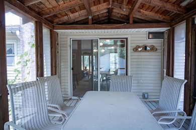 Spacious home on 5 private, quiet acres near Castle Rock Lake - photo 31