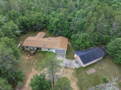 Spacious home on 5 private, quiet acres near Castle Rock Lake - photo 36
