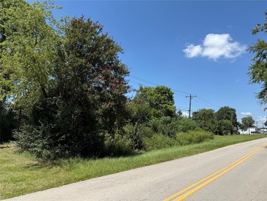 Cedar Creek Lake Lot Active Under Contract in Gun Barrel City Texas