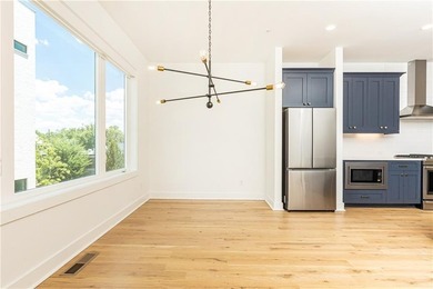 Luxury living reaches new heights at Plateau West. This - photo 11