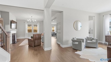 Enjoy peaceful mountain views in this exceptional 5BR/4BA home - photo 11