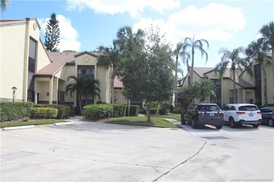 NO REMODELED UNIT HAS SOLD FOR THIS AMOUNT IN 5-6 YEARS.THIS - photo 11