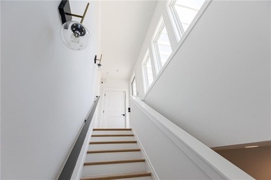 Luxury living reaches new heights at Plateau West. This - photo 20