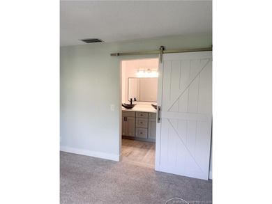 NO REMODELED UNIT HAS SOLD FOR THIS AMOUNT IN 5-6 YEARS.THIS - photo 20