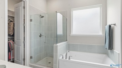 Enjoy peaceful mountain views in this exceptional 5BR/4BA home - photo 21